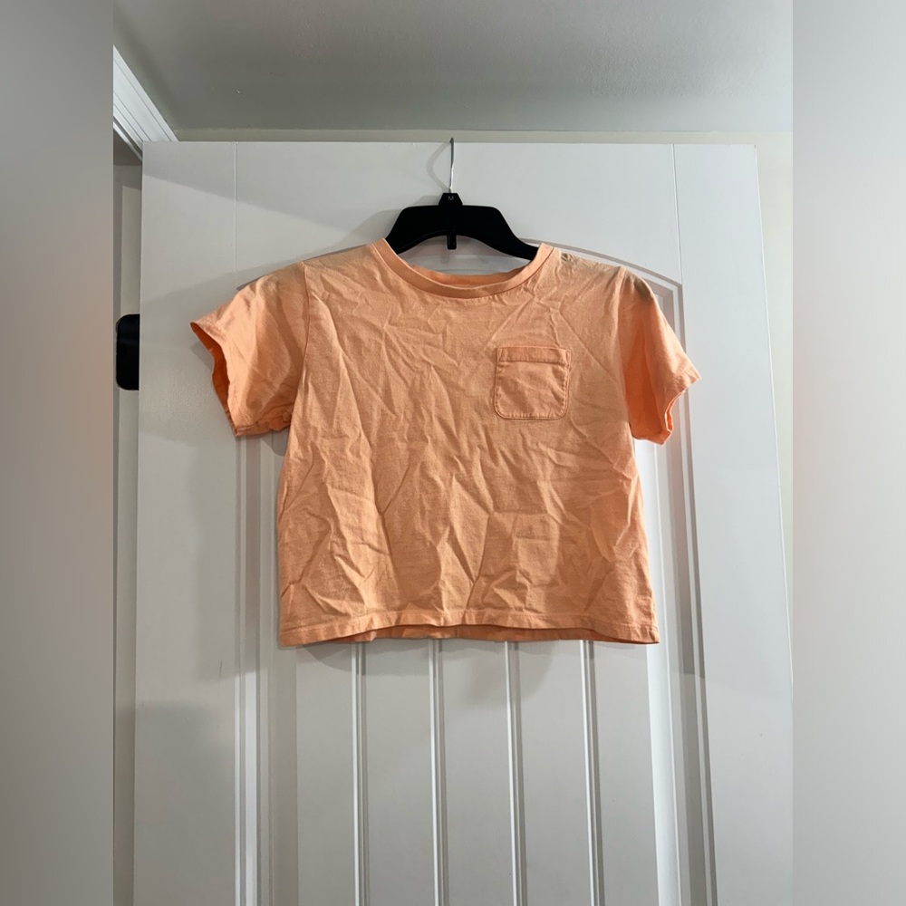 The Commons Crop Tee                       Kids Size - M (8-10)